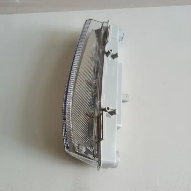 Mercedes W212 Tagfahrlicht (2009-2012) – Bild 4
