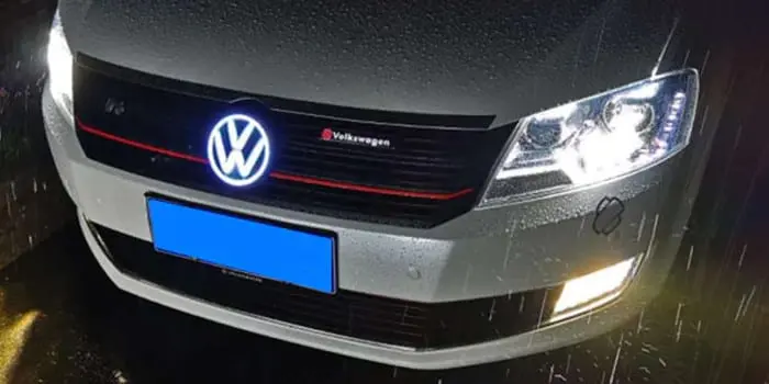 Beleuchtetes Auto Emblem LED nachrüsten